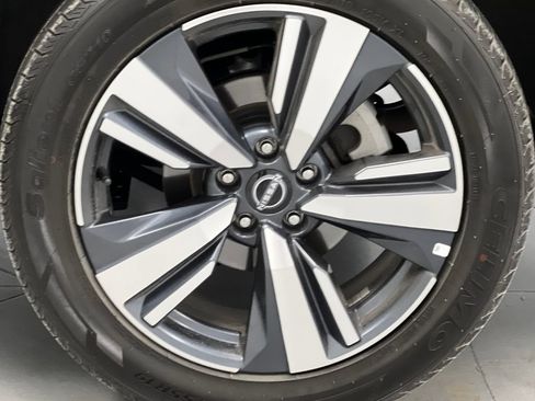 Used 2026 Nissan Rogue SL AWD/4WD image 69