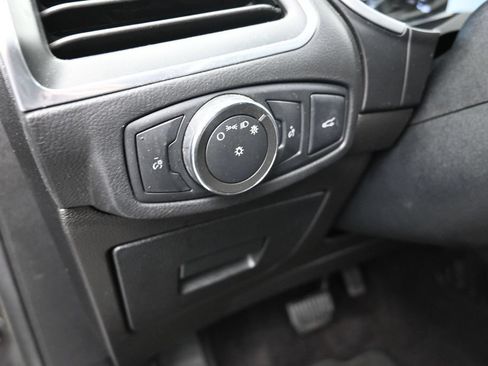 Used 2017 Ford Edge Titanium w/ Equipment Group 301A FWD image 13
