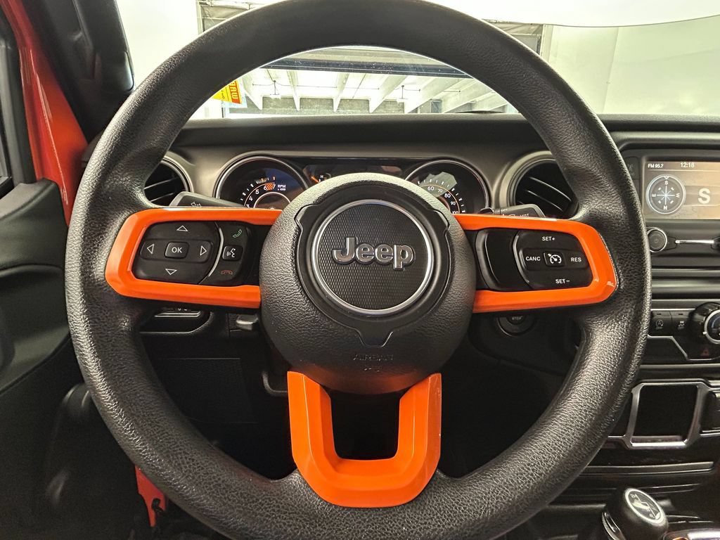 Used 2018 Jeep Wrangler Unlimited Sport AWD/4WD image 31