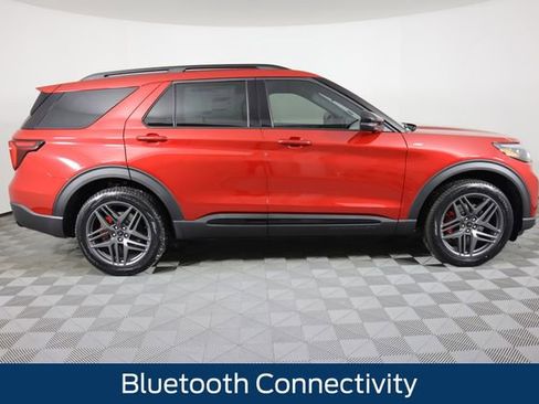 New 2026 Ford Explorer ST-Line w/ ST-Line Street Pack image 2