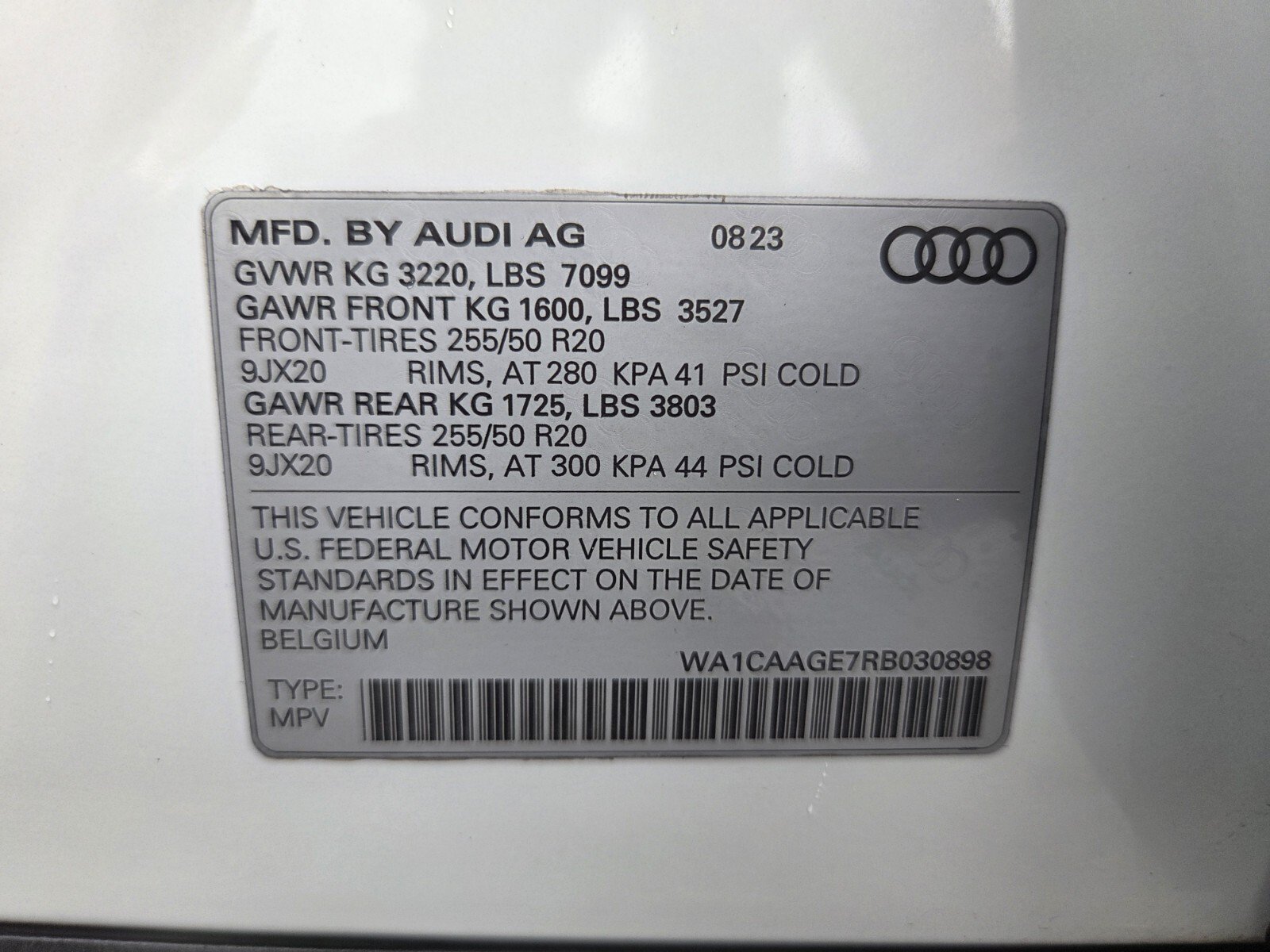 Used 2024 Audi Q8 e-tron Premium Plus AWD/4WD image 19