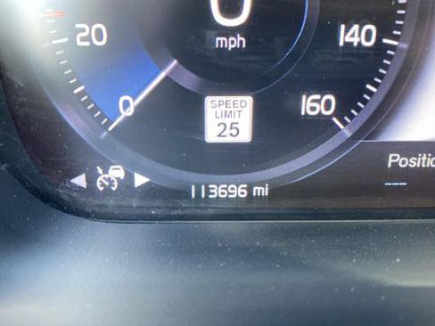 Used 2019 Volvo XC90 T6 Momentum w/ Advanced Package AWD/4WD image 10