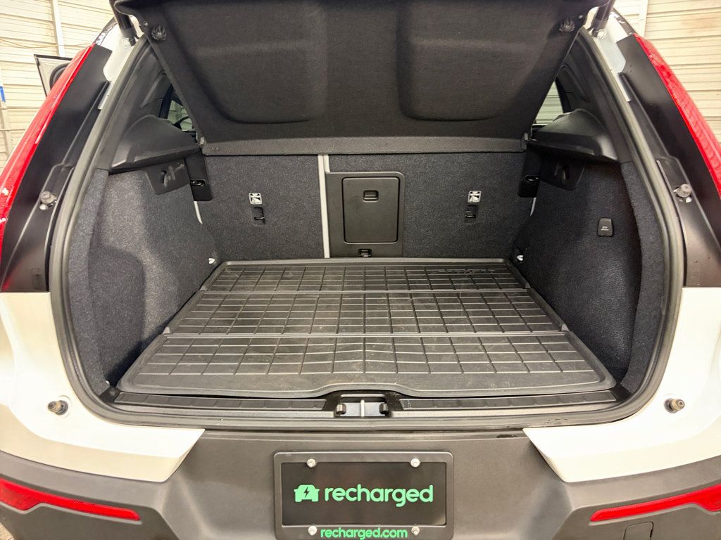 Used 2023 Volvo XC40 Recharge Ultimate w/ Protection Package Premier AWD/4WD image 28