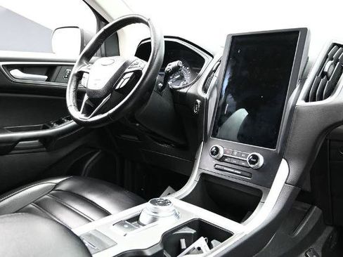 Certified 2024 Ford Edge SEL AWD/4WD image 11