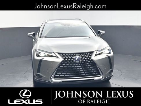 Used 2022 Lexus UX 250h w/ Accessory Package (Z1) image 4