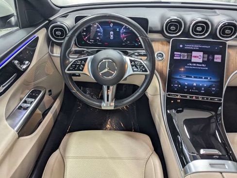 Used 2025 Mercedes-Benz C 300 Sedan image 7