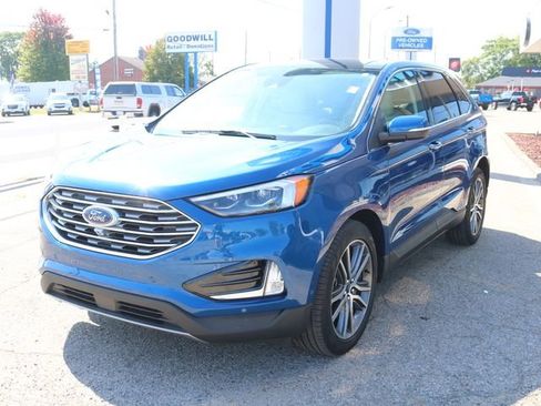 Used 2021 Ford Edge Titanium w/ Equipment Group 301A image 10