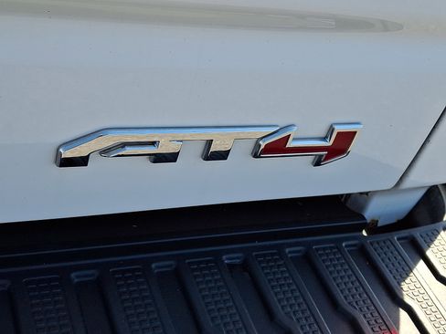 Used 2019 GMC Sierra 1500 AT4 w/ AT4 Premium Package AWD/4WD image 30
