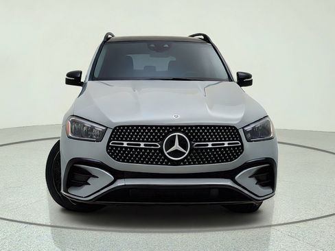 Used 2025 Mercedes-Benz GLE 350 4MATIC w/ AMG Line Exterior image 3
