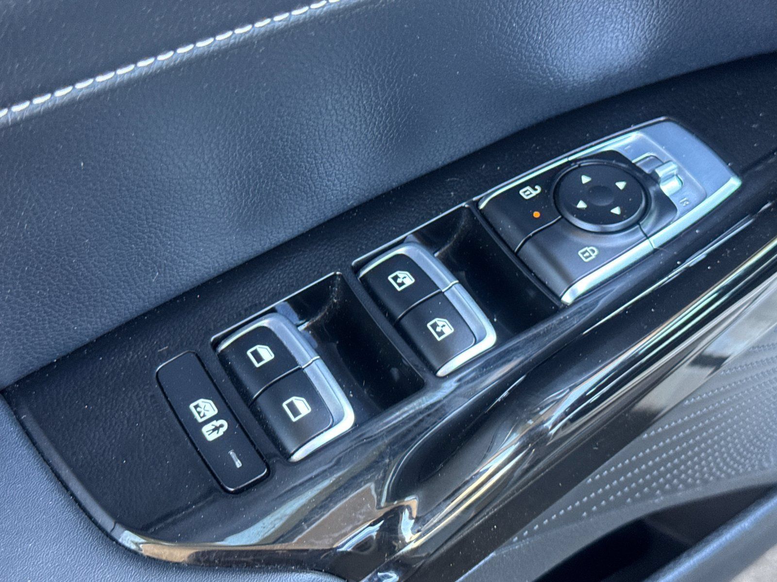 Used 2025 Kia K5 GT-Line FWD image 12