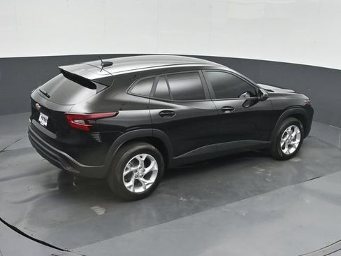 Used 2026 Chevrolet Trax LS w/ LS Convenience Package FWD image 41