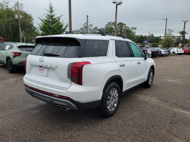 Used 2025 Hyundai Palisade SEL FWD image 2