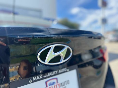Used 2018 Hyundai Accent SE FWD image 26