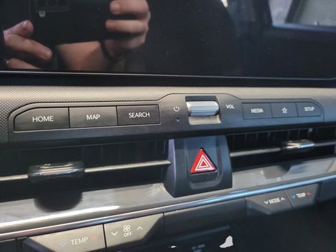 Certified 2025 Kia K4 EX image 23