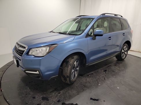 Used 2018 Subaru Forester 2.5i Premium image 3