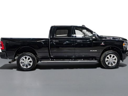 Used 2023 RAM 3500 Laramie AWD/4WD image 5