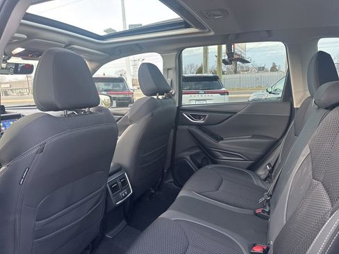 Used 2023 Subaru Forester Premium image 21