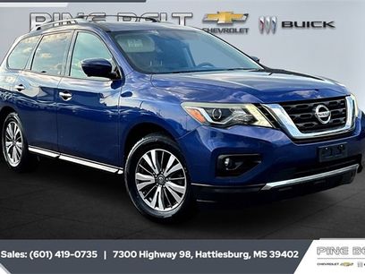 Used 2017 Nissan Pathfinder SL w/ SL Premium Package