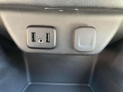 Used 2023 Chevrolet Traverse LS AWD/4WD image 29