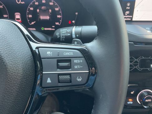 Used 2024 Honda Accord Touring image 13
