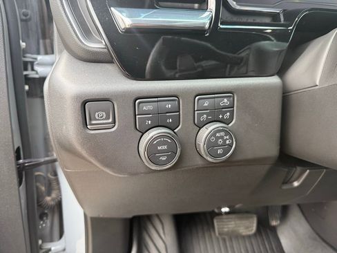 Used 2024 Chevrolet Silverado 1500 LT Trail Boss w/ LT Trail Boss Premium Package image 11