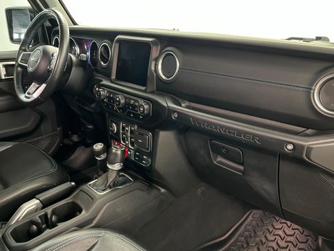 Used 2021 Jeep Wrangler Unlimited Rubicon 4xe w/ Steel Bumper Group image 24