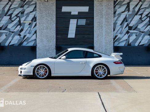 Used 2007 Porsche 911 GT3 RWD image 7