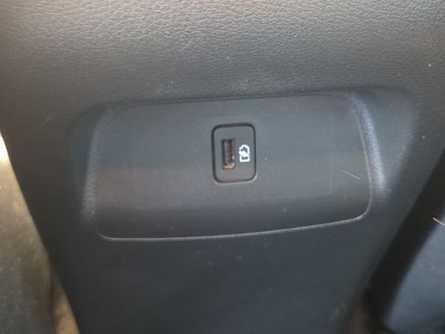 Used 2020 Nissan Sentra SV FWD image 27