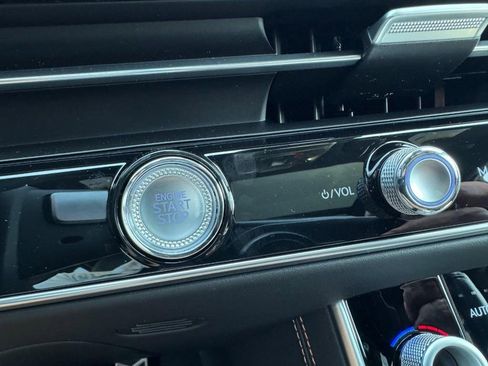 New 2026 Genesis GV70 2.5T Sport Prestige AWD/4WD image 19