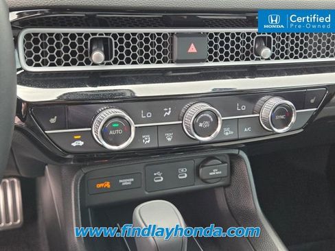 Used 2025 Honda Civic Sport image 32
