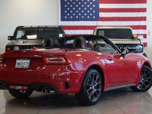 Used 2020 FIAT 124 Spider Abarth w/ Convenience Group RWD image 7