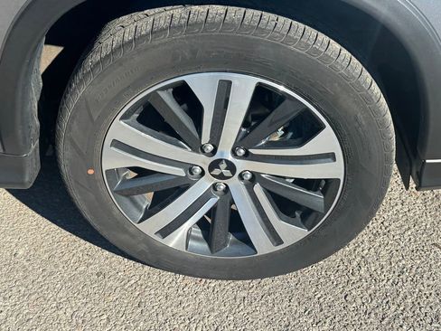 Used 2025 Mitsubishi Outlander Sport AWD image 15