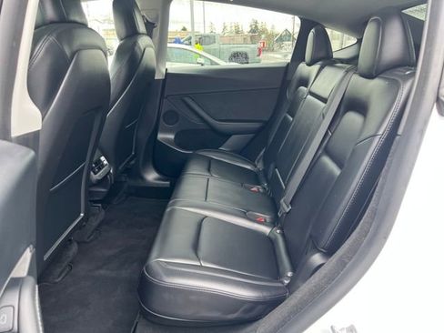 Used 2023 Tesla Model Y Performance image 15