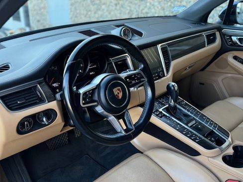 Used 2018 Porsche Macan GTS AWD/4WD image 18