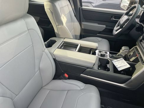 New 2026 Toyota Tundra Limited AWD/4WD image 23