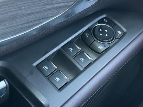 Certified 2025 Ford Expedition Max Platinum w/ Platinum Ultimate Package image 22