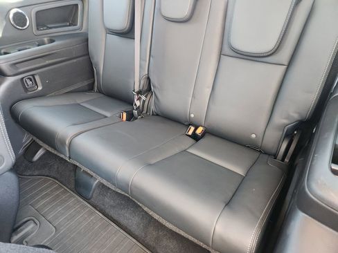 Used 2023 Subaru Ascent Limited w/ Technology Package image 18