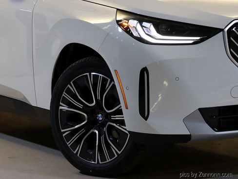 New 2026 BMW X3 xDrive30 image 3