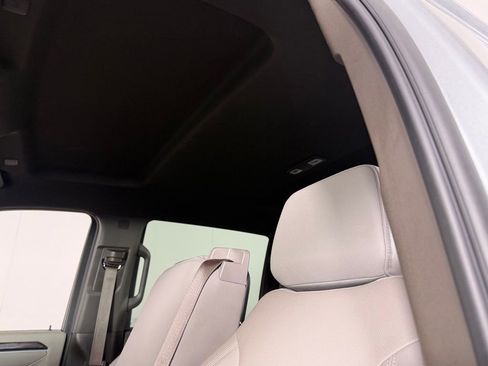 Used 2025 Chevrolet Silverado 3500 LTZ image 23