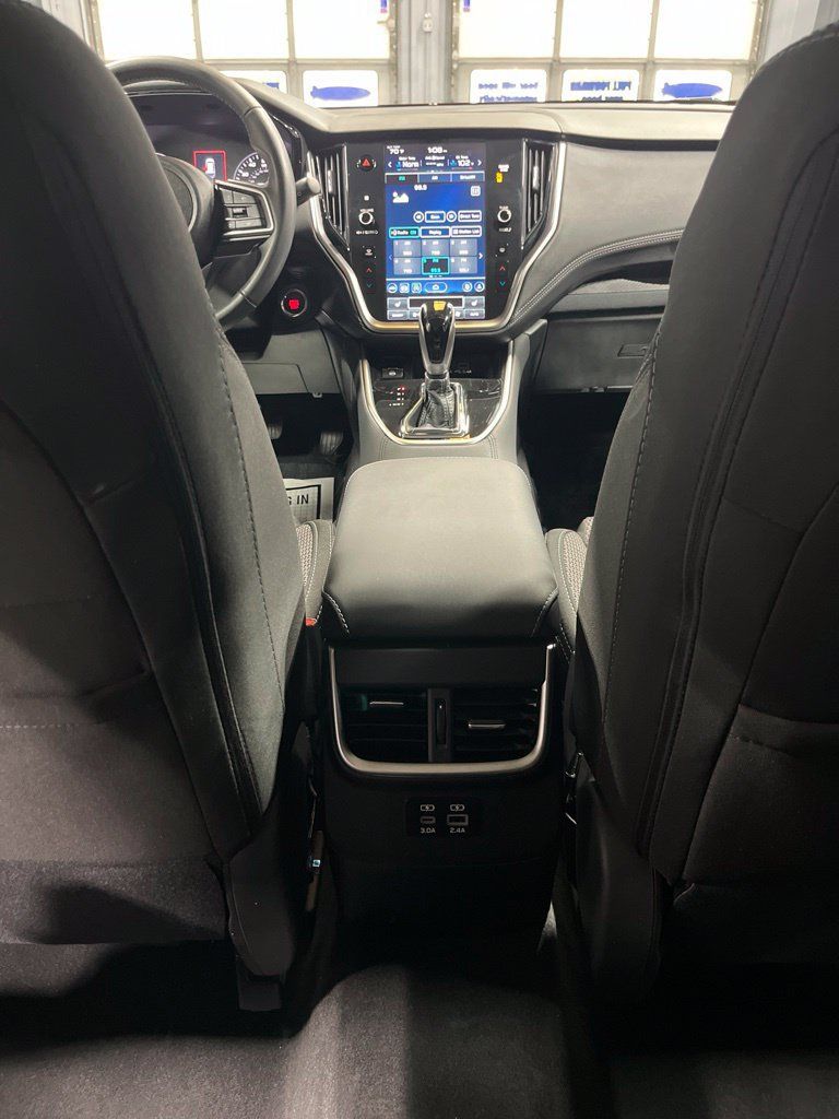 Certified 2025 Subaru Outback Premium AWD/4WD image 32