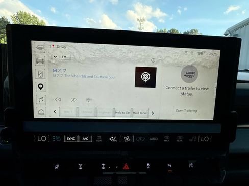 Used 2024 GMC Hummer EV 3X w/ Omega Edition AWD/4WD image 26