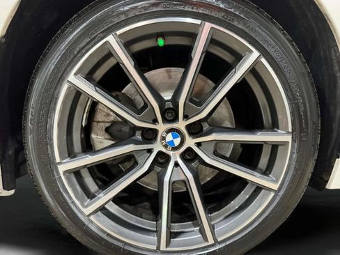 Used 2021 BMW 330i xDrive Sedan w/ Convenience Package AWD/4WD image 33