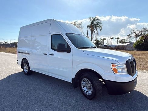 Used 2020 Nissan NV 2500 SV image 8
