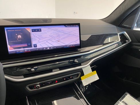 New 2026 BMW X7 xDrive40i w/ M Sport Package image 24