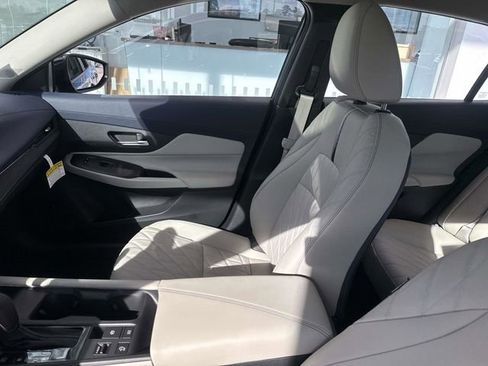 Used 2026 Nissan Sentra SL w/ Floor Mat Package image 18