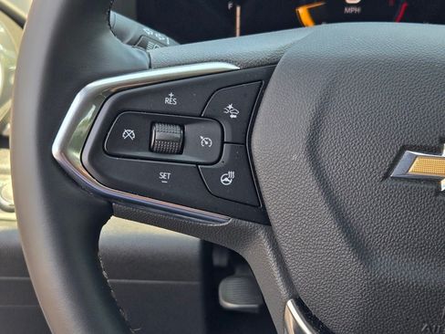 Certified 2025 Chevrolet Trax LT w/ LT Convenience Package FWD image 27