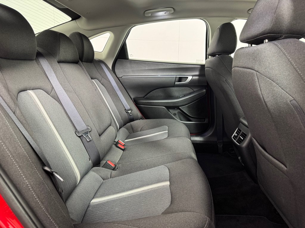 Used 2021 Hyundai Sonata SEL w/ Convenience Package FWD image 22