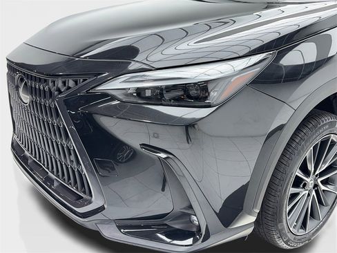 Used 2023 Lexus NX 250 FWD w/ Premium Package image 5