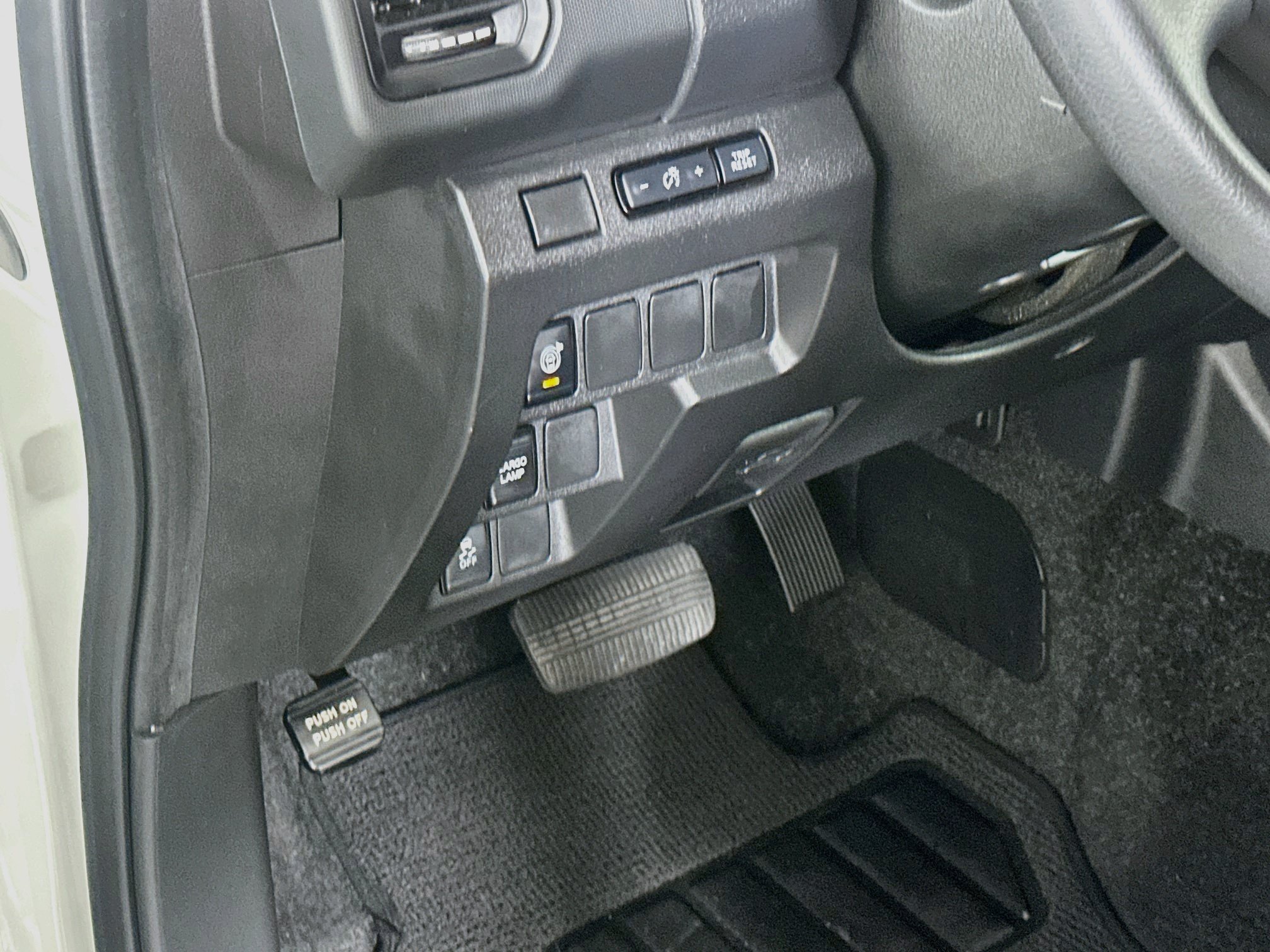 Used 2023 Nissan Frontier S w/ Technology Package RWD image 17
