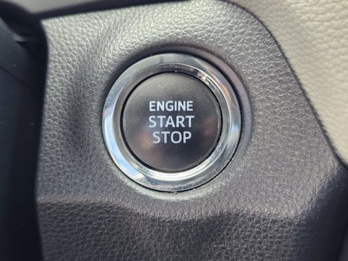 Used 2019 Toyota RAV4 Limited w/ Advanced Technology Package FWD image 61